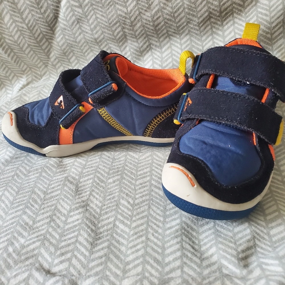 Plae toddler shoes 8.5